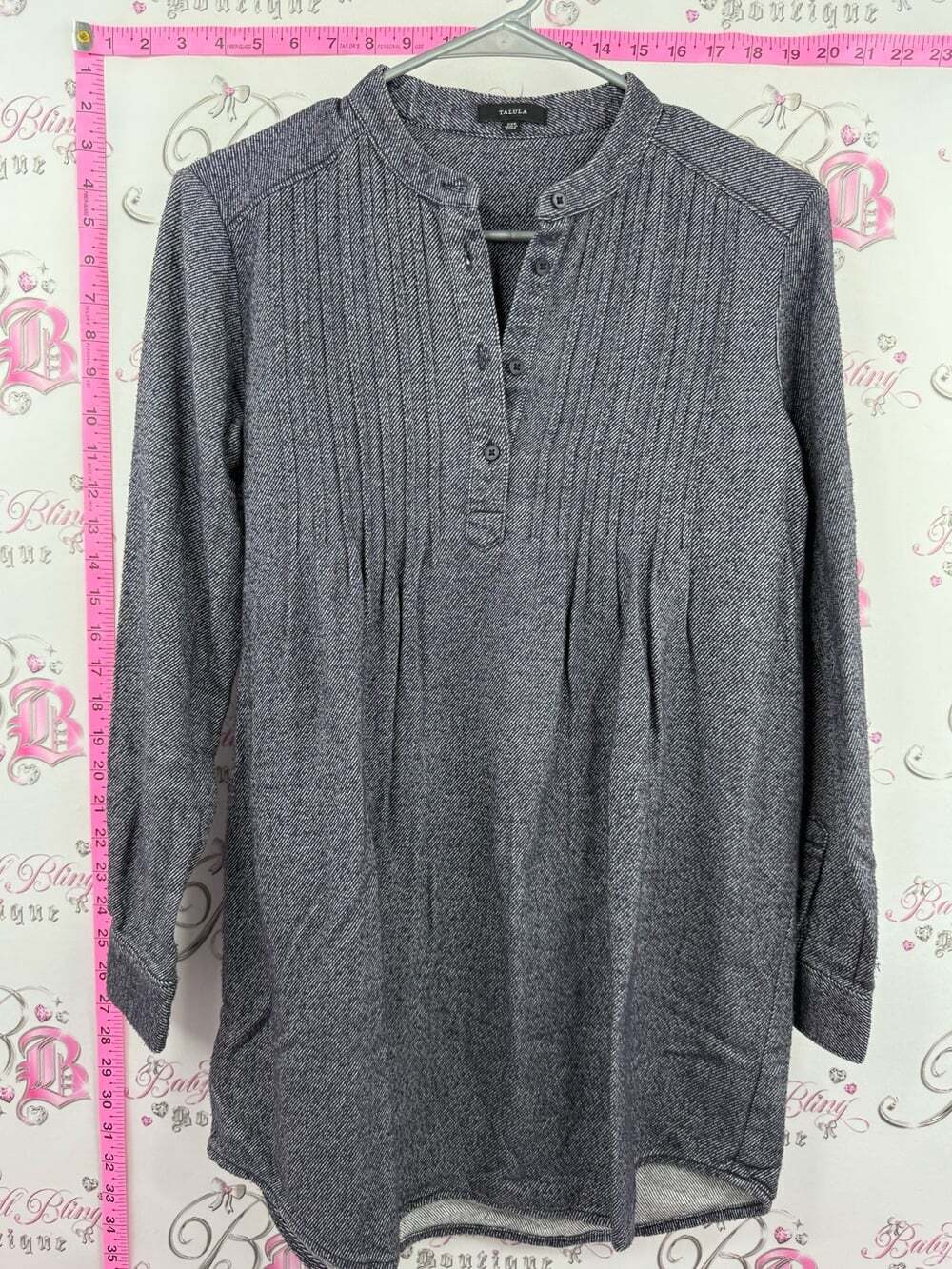 Talula aritzia blouse shirt Heathered Gray Pintuck Henley Tunic